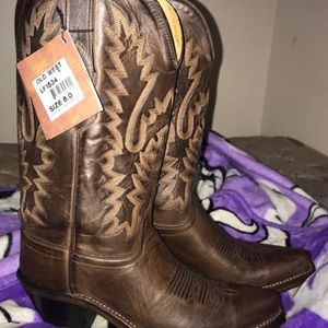 Ladies snip toe western boots